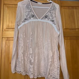 Embroidered Lace V-Neck Top